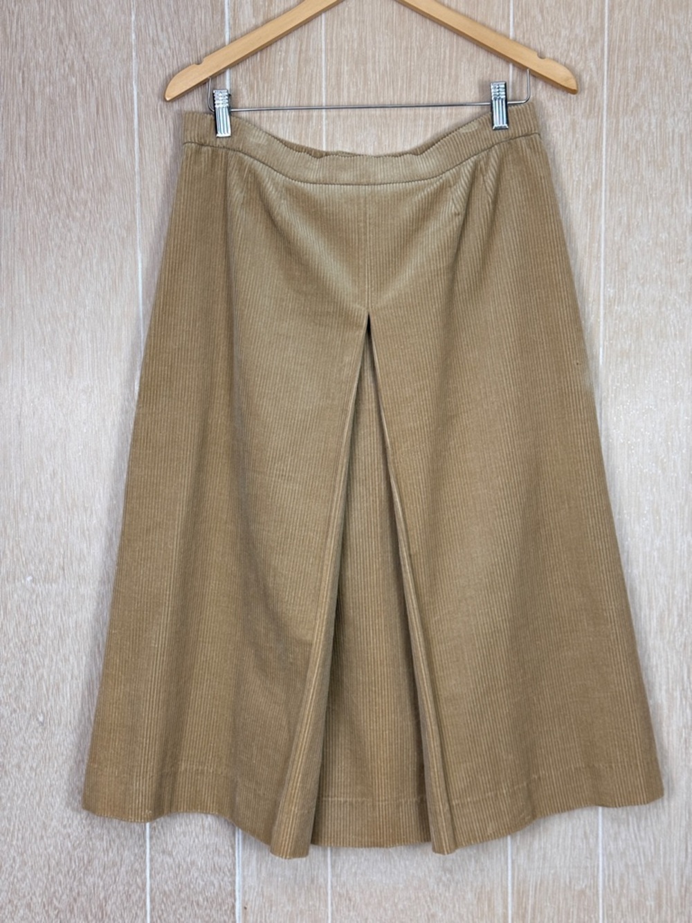 Vintage 70s Corduroy Skirt with Front Inverted Pleat in Camel